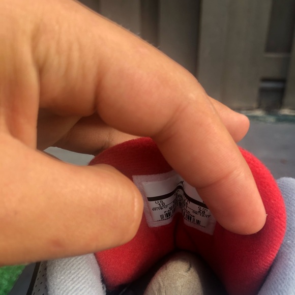 Jordan 3 black cement 2018 - Picture 6 of 11